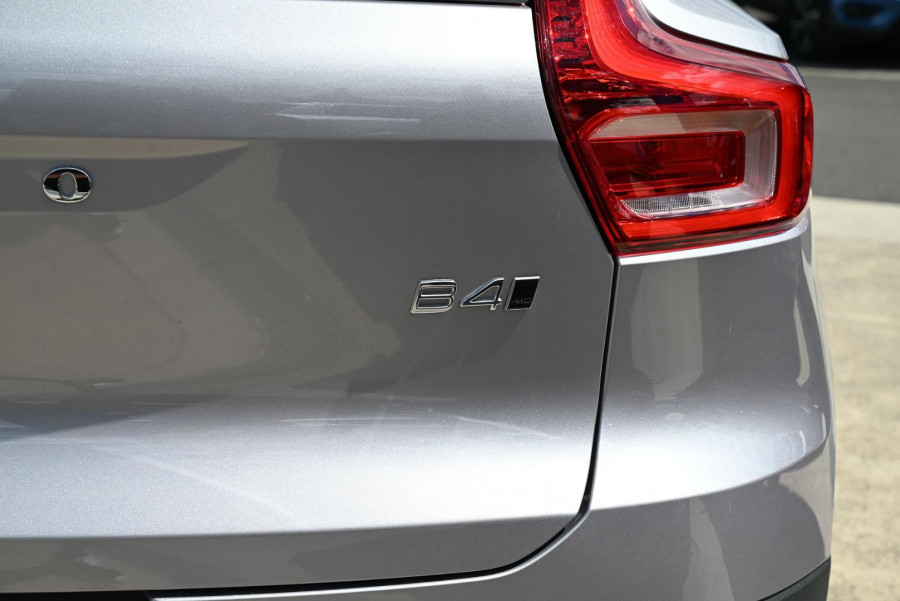 2025 MY26 Volvo XC40 XZ Ultra B4 Bright SUV Image 24
