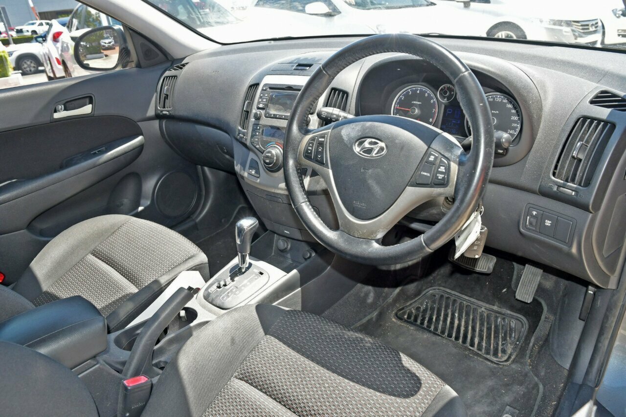 2009 Hyundai i30 FD MY09 SLX Hatch Image 6
