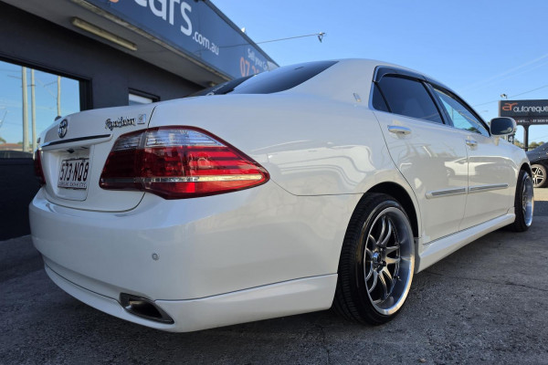 2012 Toyota Crown GRS202 Royal Saloon G Sedan Image 9
