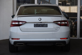 2018 MY18.5 Skoda Superb NP MY18.5 206TSI Sedan Image 4