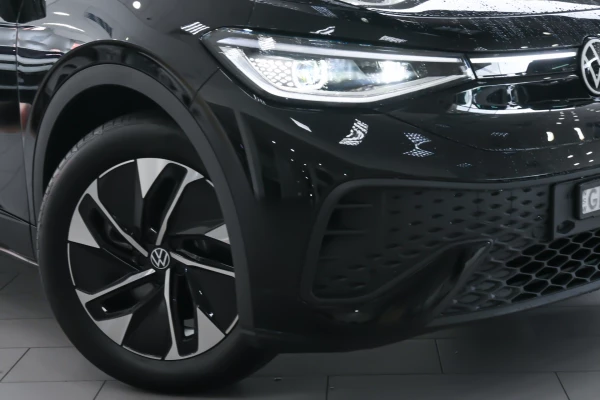 2025 Volkswagen ID. 5 E2 Pro SUV Image 6
