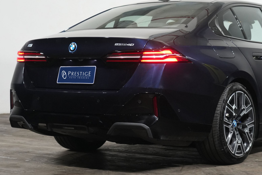 2025 BMW i5 eDrive40 M Sport Sedan