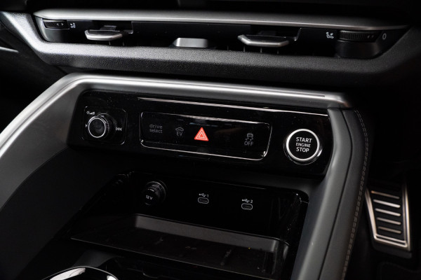 2026 Audi Q5 e-hybrid 270kW SUV image 14