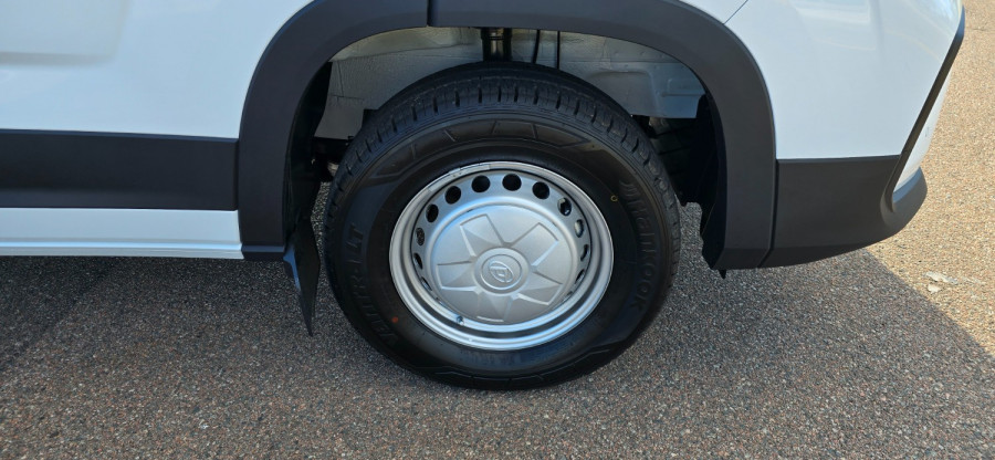 2025 LDV Deliver 9  High Roof LWB Van Image 8