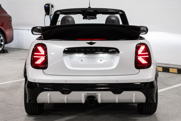 2026 MINI Cooper F67 JCW Favoured Convertible image 4