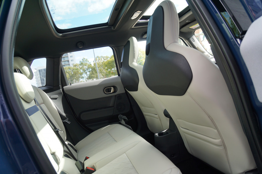 2024 MINI Cooper F65 C Favoured SUV Image 13