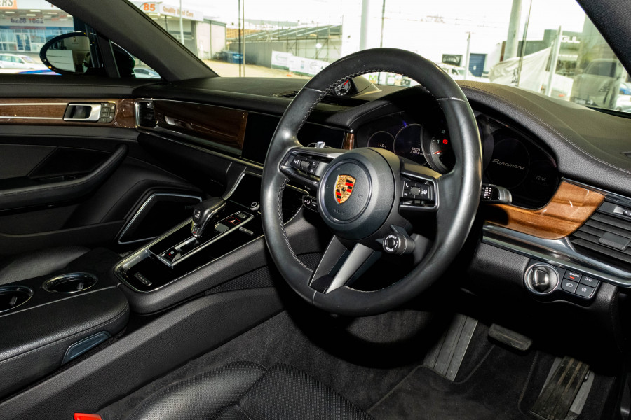 2021 MY22 Porsche Panamera 971 Sedan