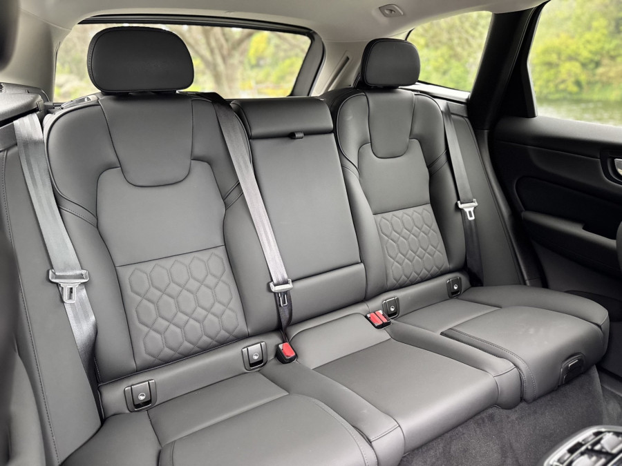 2026 Volvo XC60 UZ Plus B5 SUV Image 5