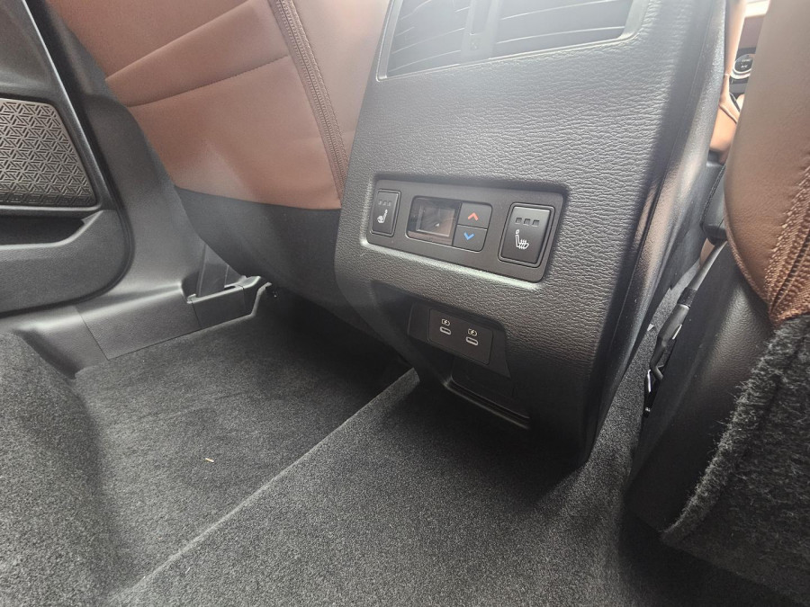 2026 Mitsubishi Outlander ZM Exceed Tourer SUV Image 17