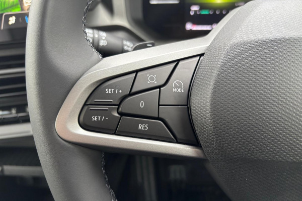 2025 Renault Duster X1311 Techno  SUV Image 21