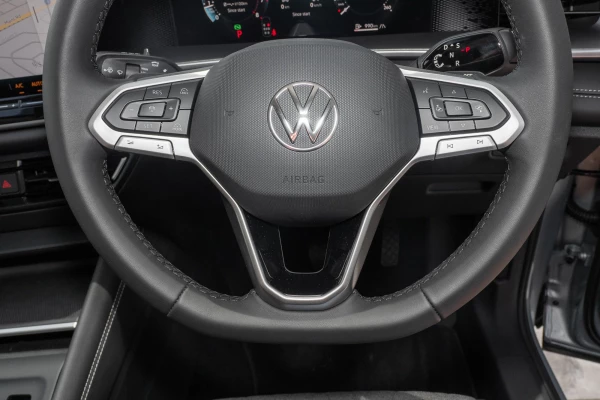 2026 Volkswagen Tayron R4 110TSI Life SUV Image 11