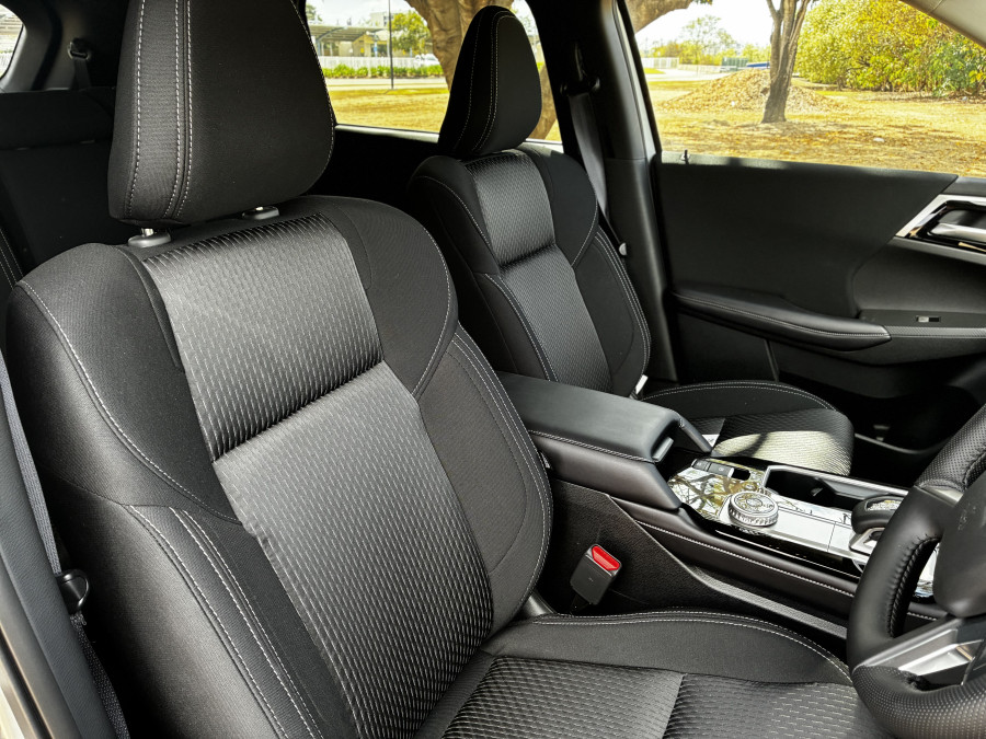 2025 Mitsubishi Outlander ZM LS SUV Image 11