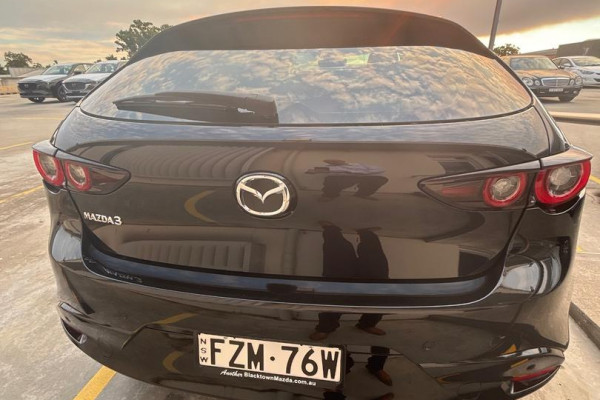 2026 Mazda 3 BP Series G25 GT Hatch Image 2