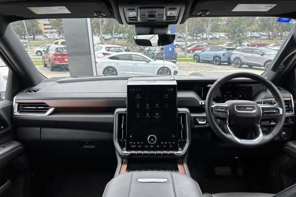 2025 Holden Yukon Denali Wagon Image 10