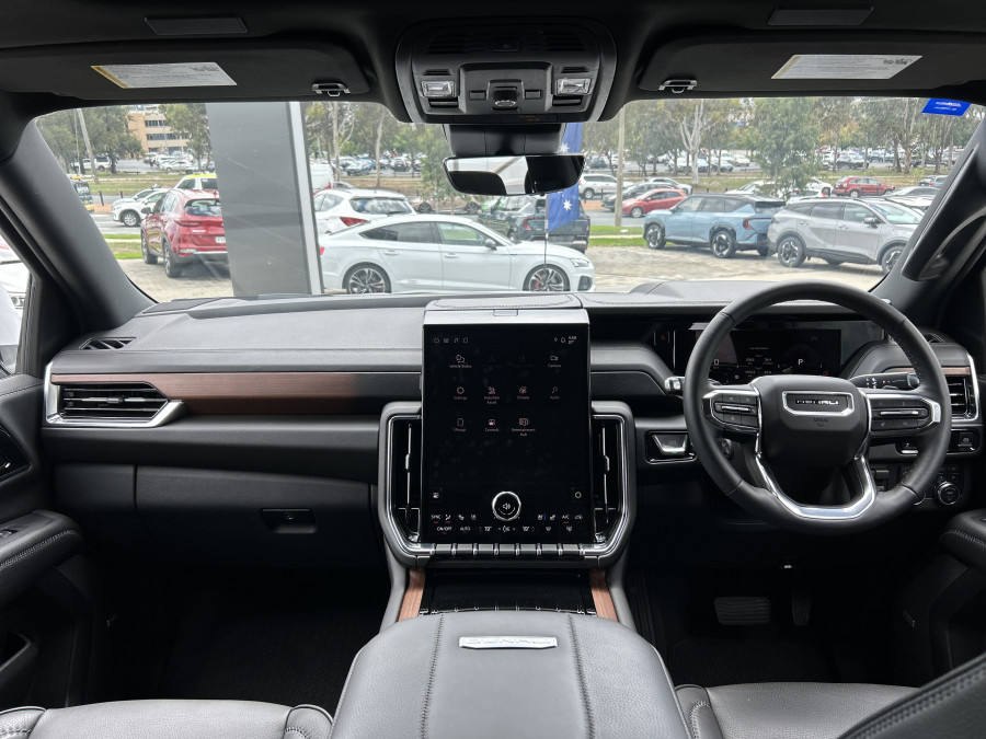 2025 Holden Yukon Denali Wagon Image 10