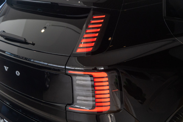 2027 Volvo EX30  Single Motor Extended Range Ultra SUV