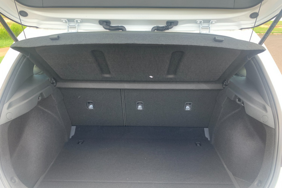2024 MY25 Hyundai i30 PDe.V6  N Line Premium Hatch Image 9