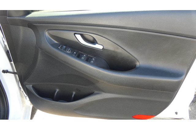 2020 Hyundai i30 PD2 MY20 ACTIVE Hatch Image 16