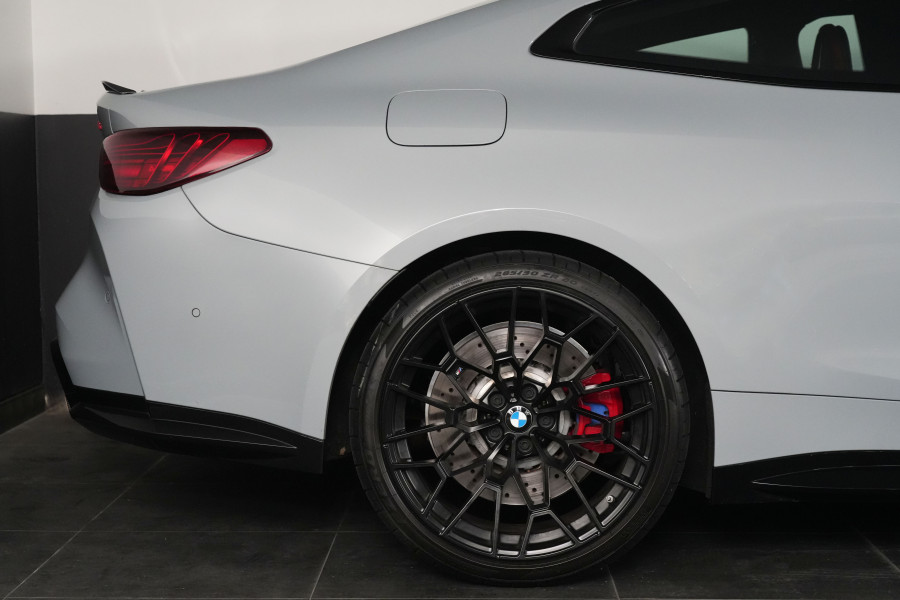 2024 BMW M4 CS Coupe Image 21