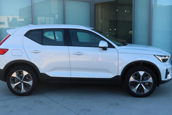 2025 MY26 Volvo XC40 XZ Plus B4 SUV Image 2