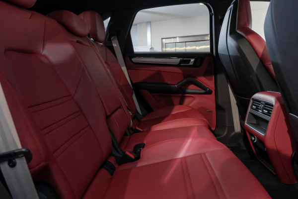 2023 MY22 Porsche Cayenne 9YA S Platinum Edition Wagon image 9