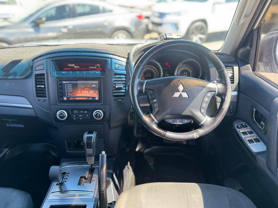 2010 Mitsubishi Pajero NT GLX SUV Image 17