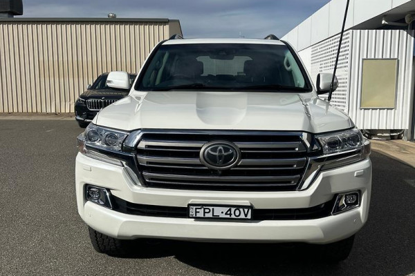 2020 Toyota LandCruiser VDJ200R Sahara SUV