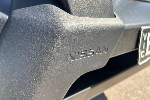 2019 Nissan Navara D23 Series 3 ST-X King Cab Pickup Image 18