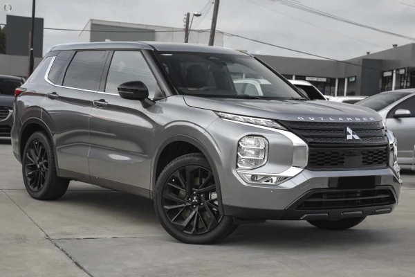 2025 Mitsubishi Outlander ZM LS SUV