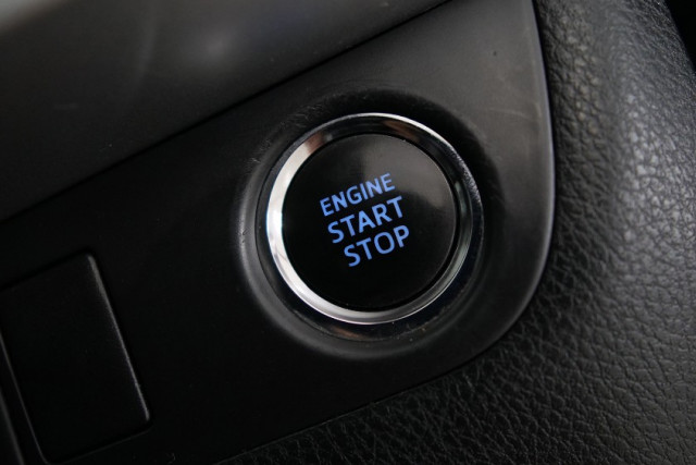 2017 Toyota Kluger Grande 12 of 26