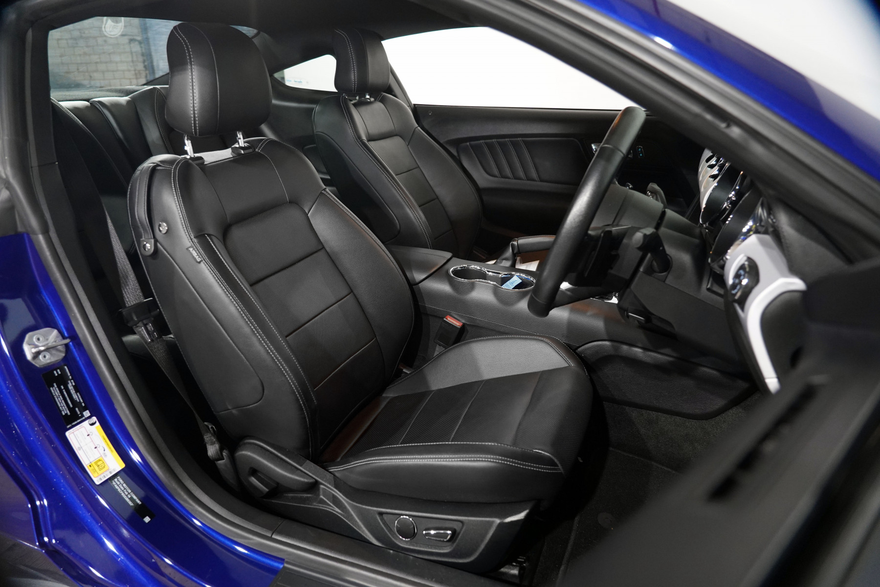 2016 Ford Mustang Fastback Gt 5.0 V8 Coupe Image 24