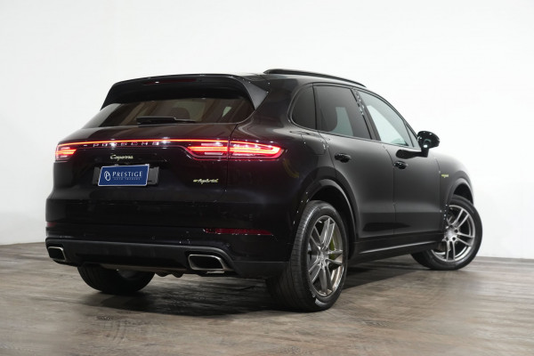 2018 Porsche Cayenne E-Hybrid SUV Image 7