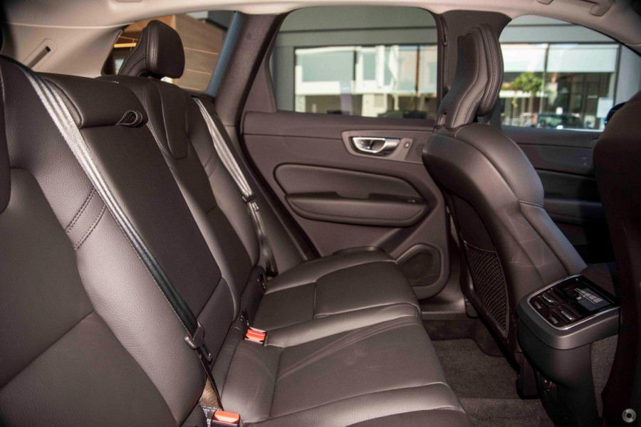 2024 MY25 Volvo XC60 UZ Plus B5 SUV Image 9