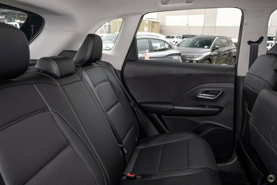 2024 MY25 MG ZS ZS32 Essence Hybrid+ SUV Image 9