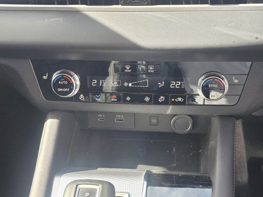 2024 Mitsubishi Outlander ZM Exceed SUV Image 16