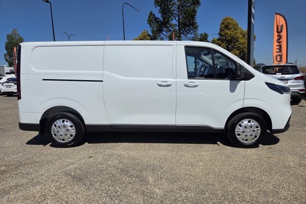 2026 LDV Deliver 7 Van Image 2
