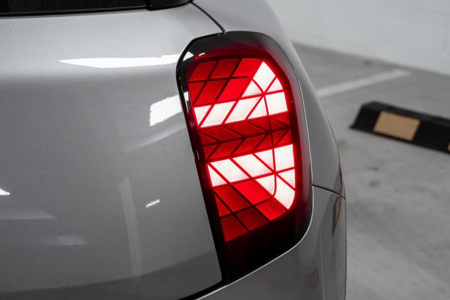 2026 MINI Aceman J05 SE Favoured Hatch