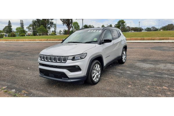 2021 Jeep Compass M6 Launch Edition Suv Image 3