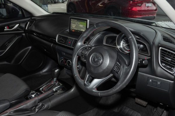 2015 Mazda 3 BM Series Maxx Hatch Image 6
