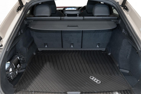 2025 Audi SQ5 GU  SUV image 18
