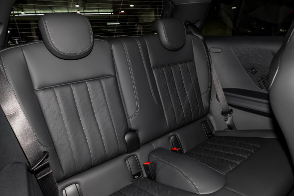 2026 MINI Cooper F66 S Favoured Hatch image 11