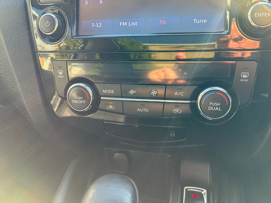 2017 Nissan QASHQAI J11 Ti SUV Image 22