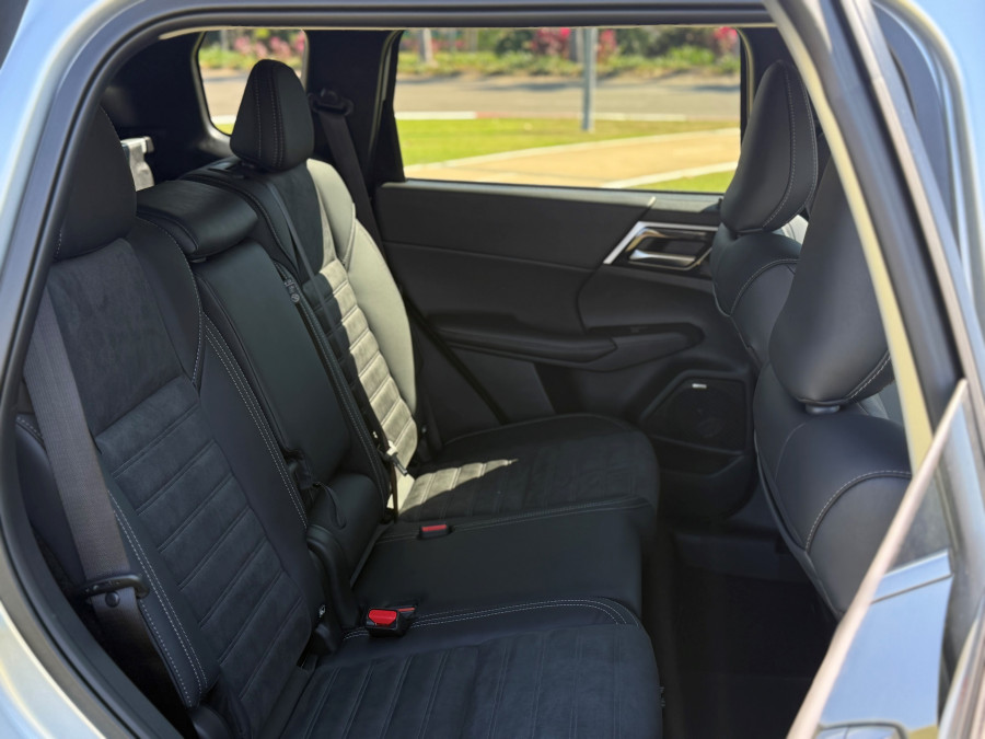 2025 Mitsubishi Outlander ZM Aspire SUV Image 14