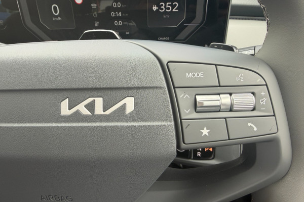 2026 MY27 Kia EV3 SV Air Long Range SUV Image 18