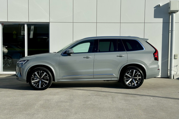 2025 Volvo XC90 L Series Ultra B5 Bright SUV Image 5
