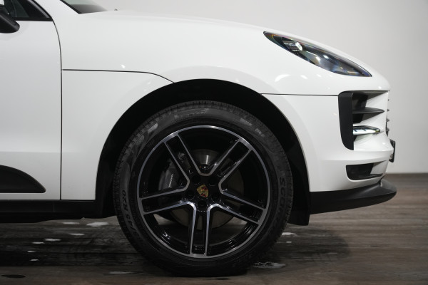 2021 Porsche Macan SUV Image 5