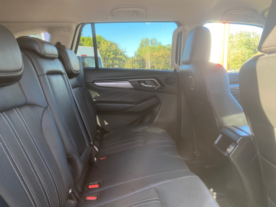 2021 Isuzu MU-X RJ LS-T SUV Image 16