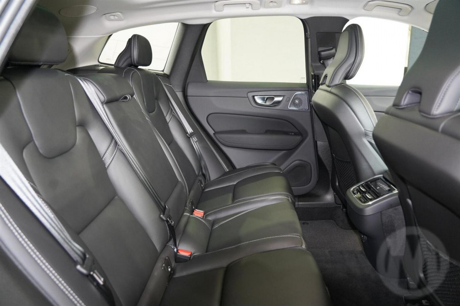 2025 MY26 Volvo XC60 UZ Ultra B5 Dark SUV Image 24