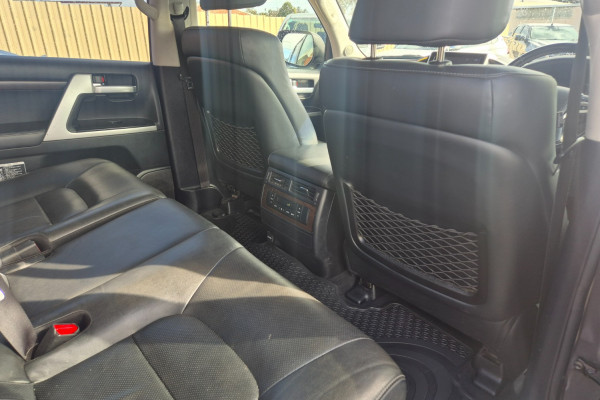 2019 Toyota LandCruiser VDJ200R VX SUV Image 27