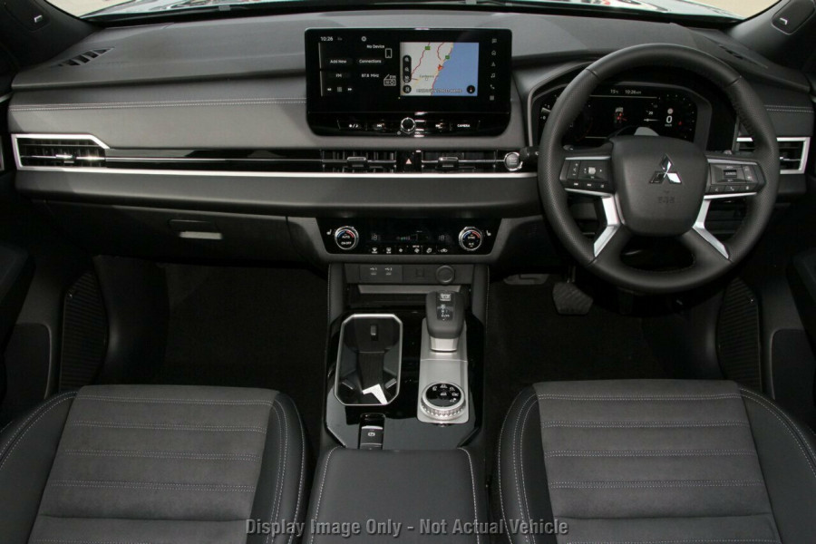 2026 Mitsubishi Outlander ZM Black Edition SUV Image 5